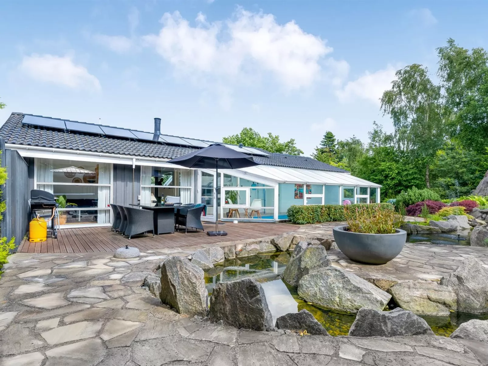 "Ellie" - 700m from the sea-Buiten