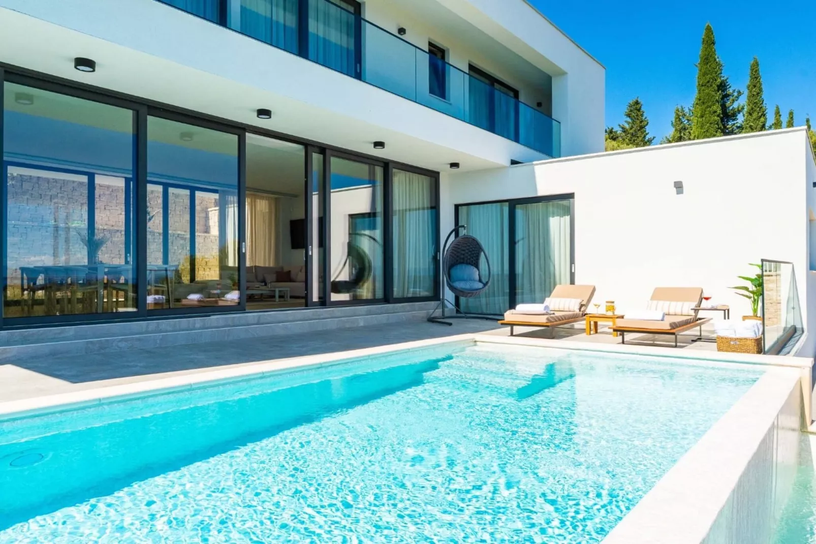 Holiday Home Good Life-Zwembad