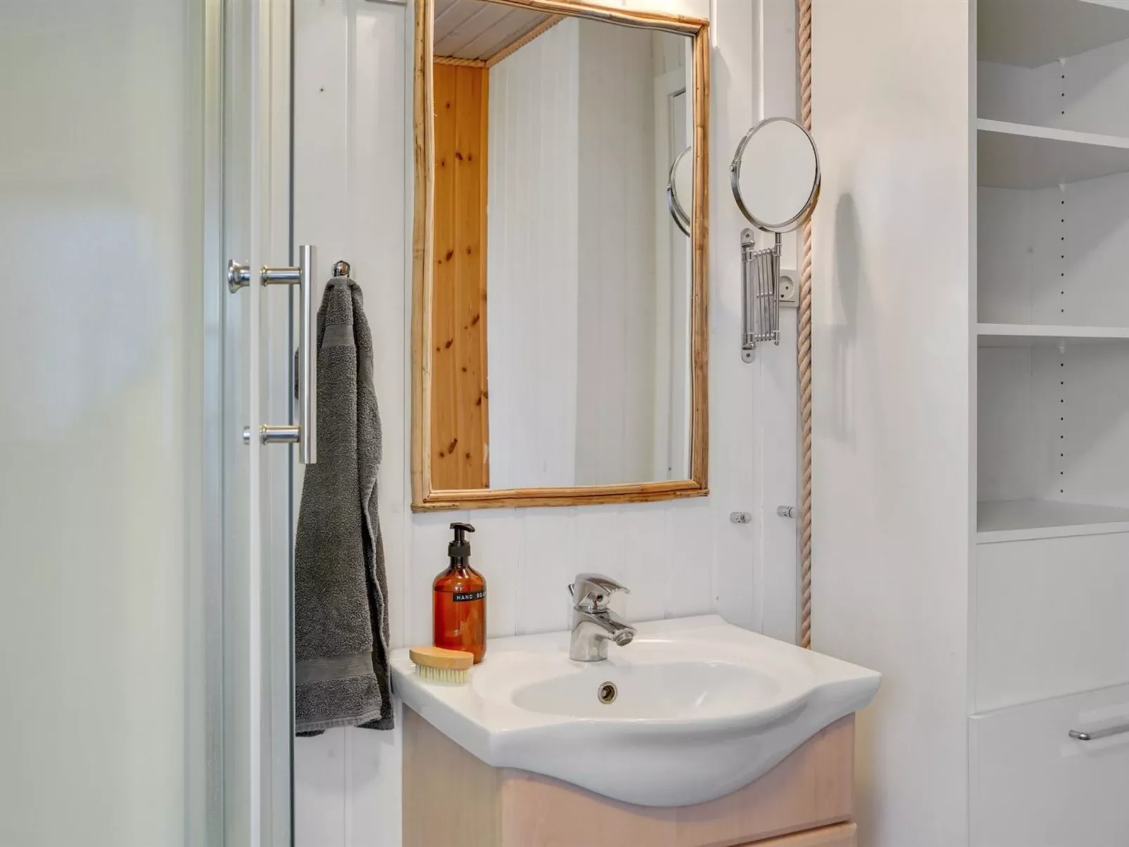 "Gilda" - 2km from the sea-Binnen