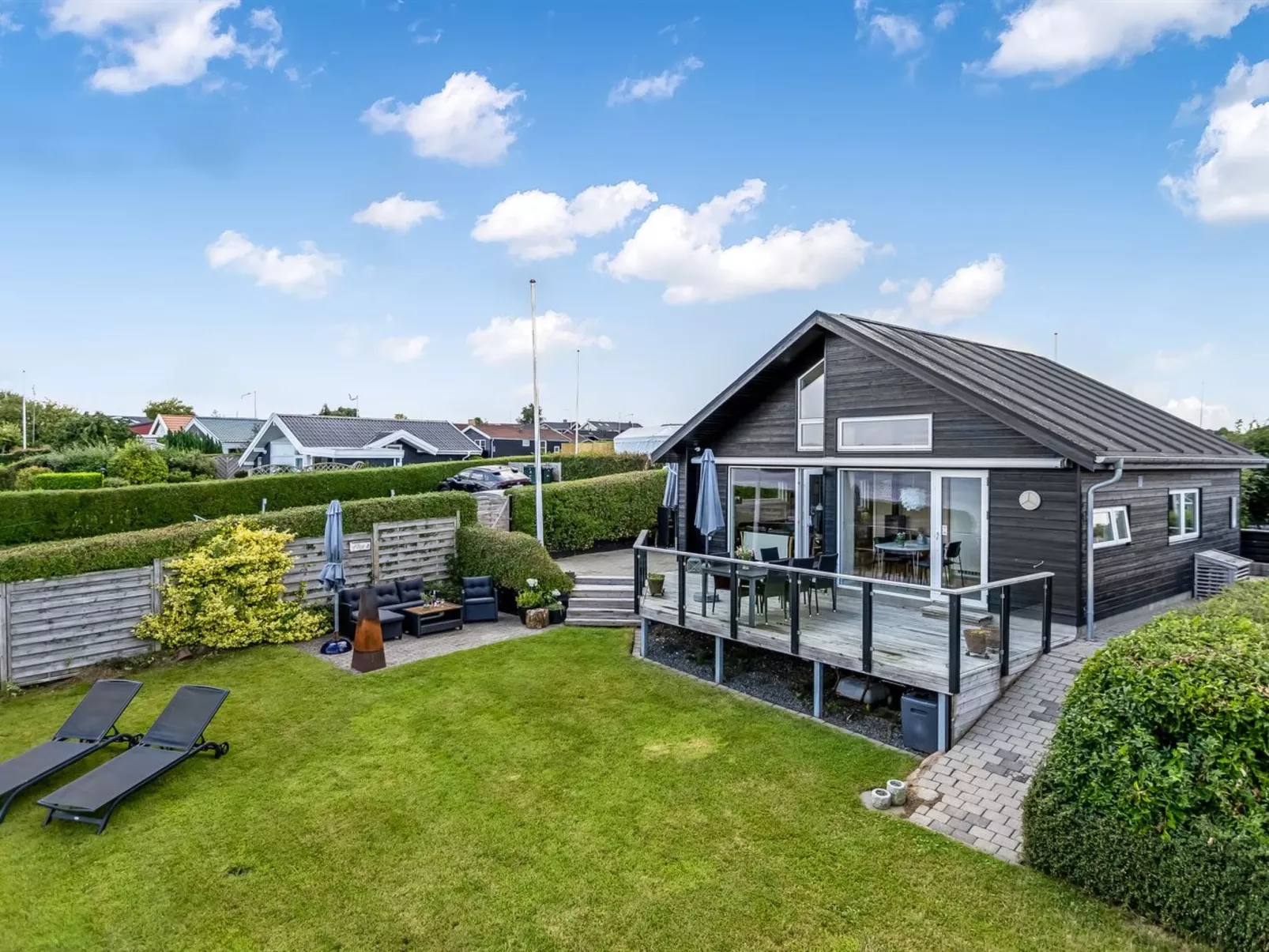 "Majbritt" - 50m from the sea-Buiten