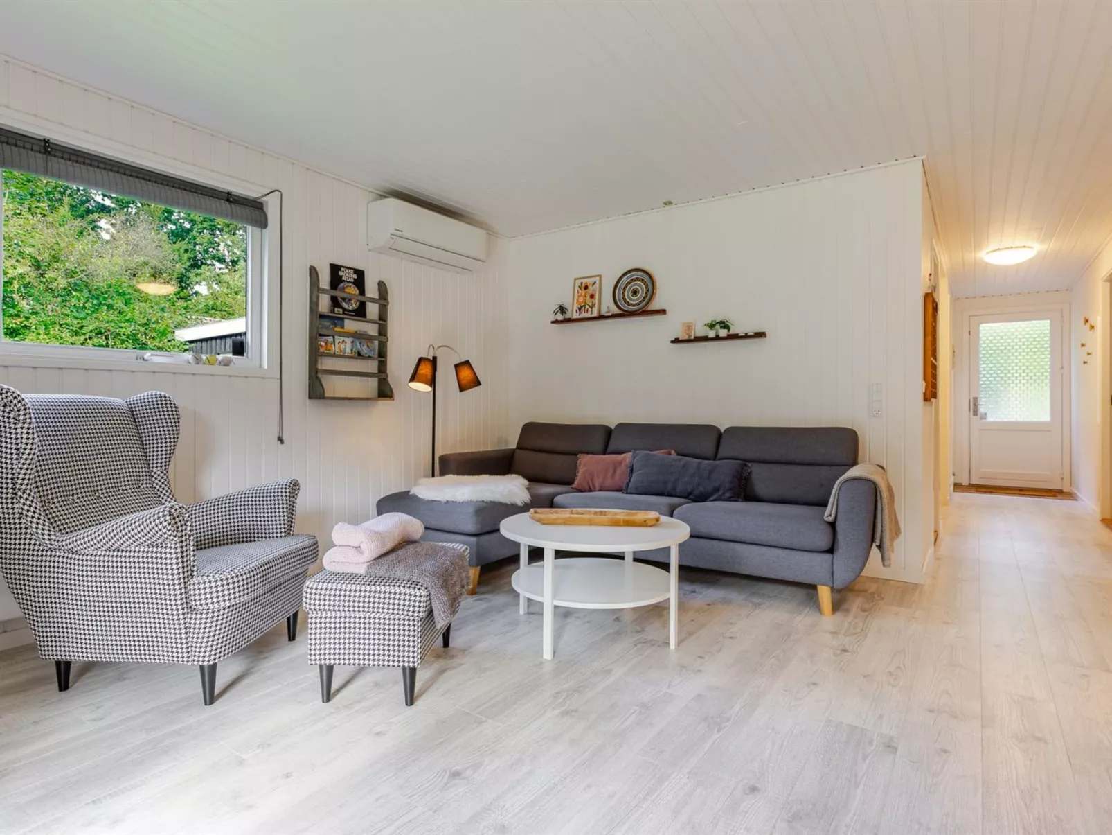 "Kennet" - 30km from the sea-Binnen