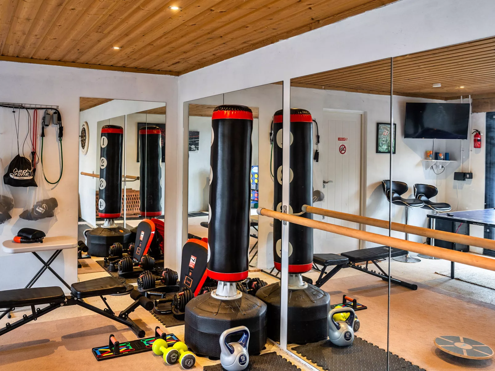 Dingles Cottage-Buiten