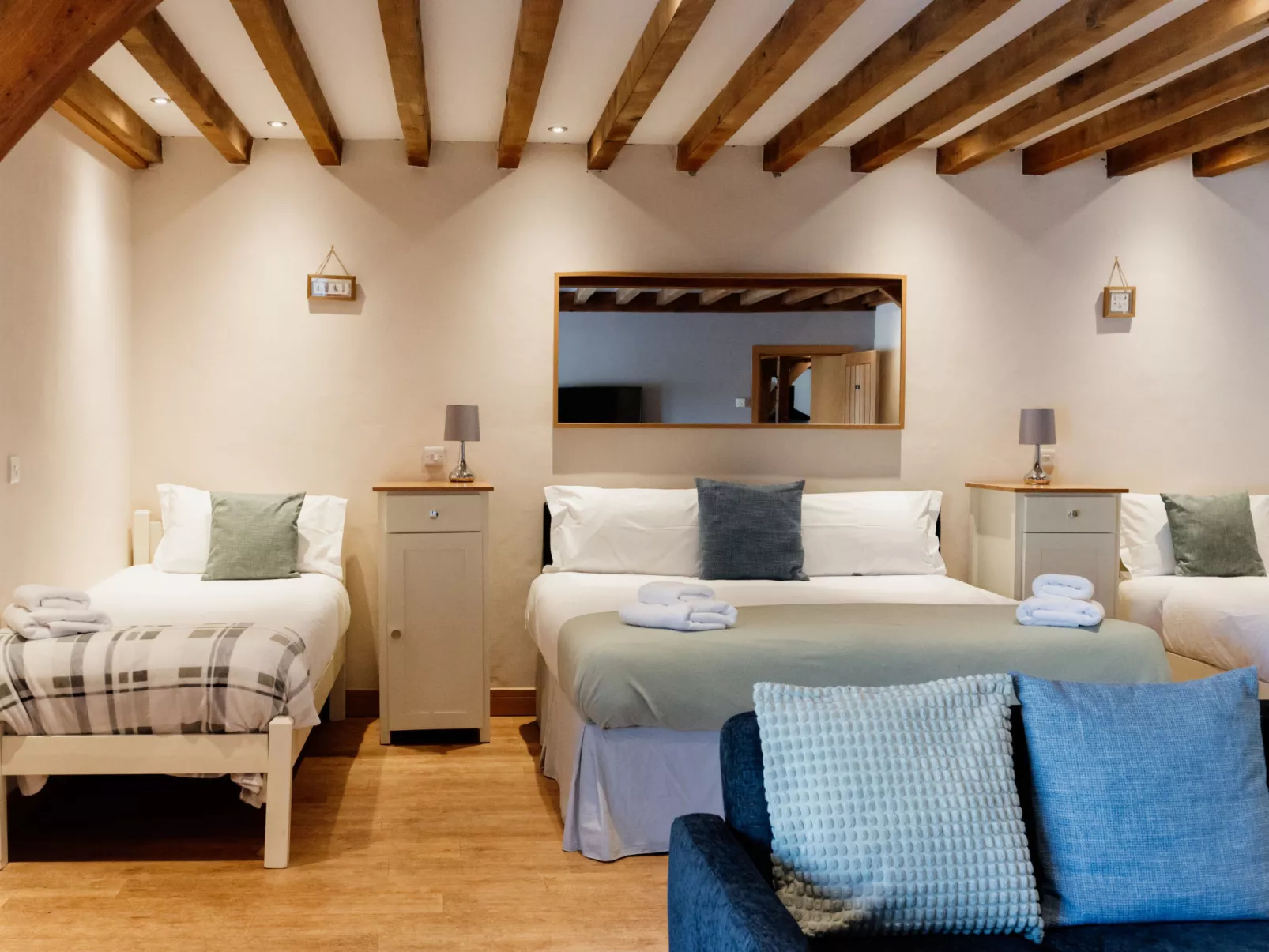 The Welsh Barn-Binnen