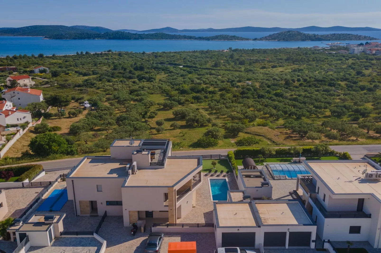 Four-Bedroom Villa With Pool-Uitzicht