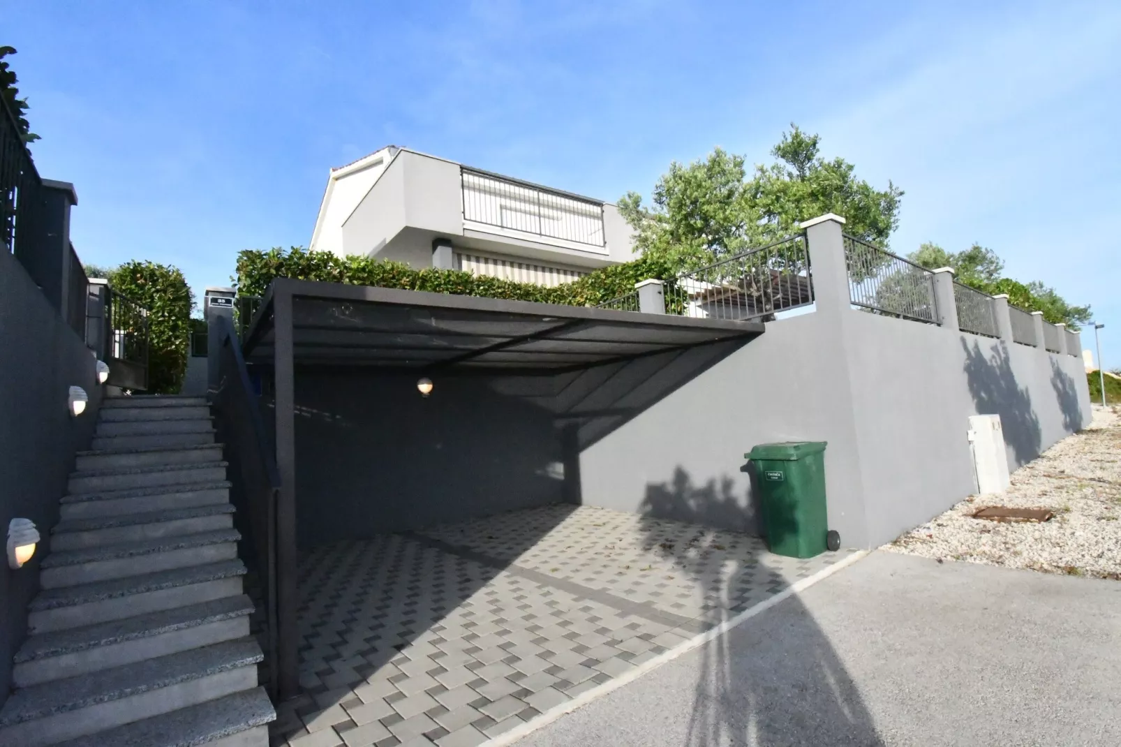 Luxury Escape with Swimming Pool & Modern Design -Deluxe Four Bedroom Villa with Private Pool ( Villa 4)-Buitenlucht