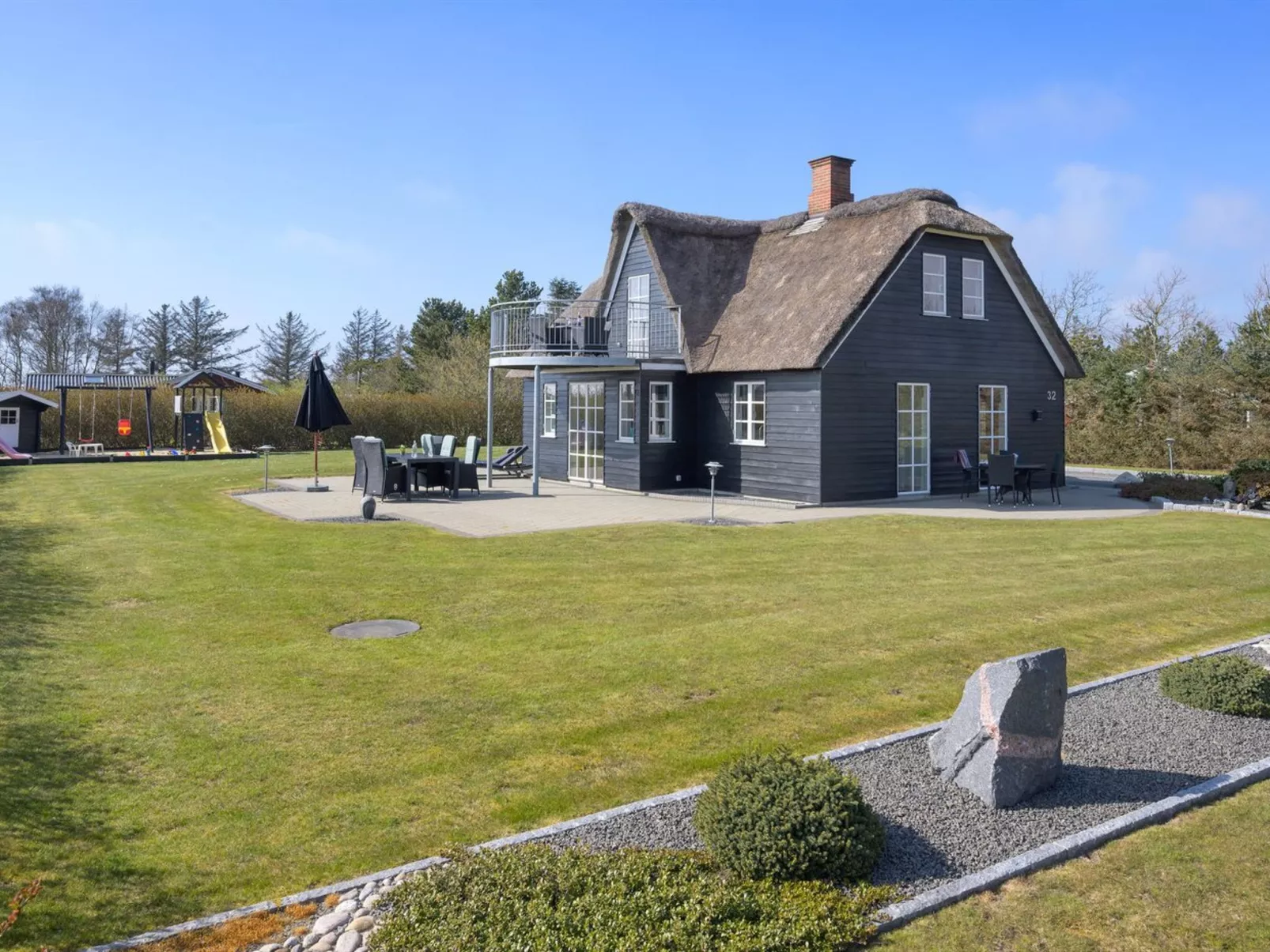 "Benita" - 400m to the fjord-Buiten