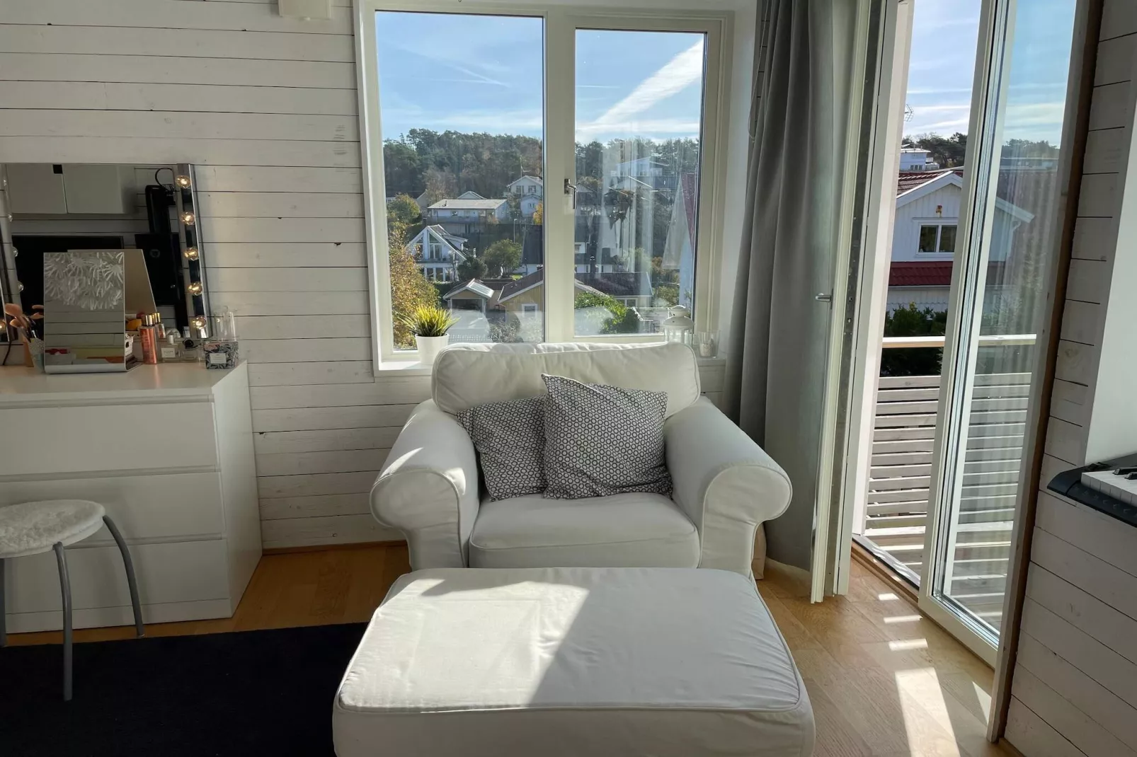 Kustwoning in Sandvik met zwembad-Binnen