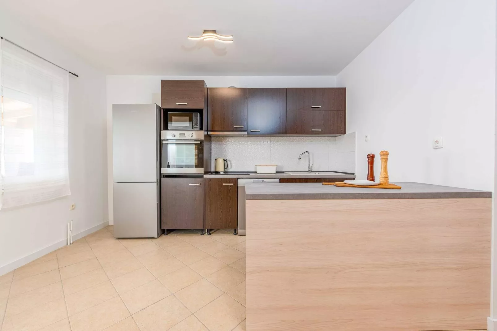 Villa Pezer with heated pool & sauna-Keuken