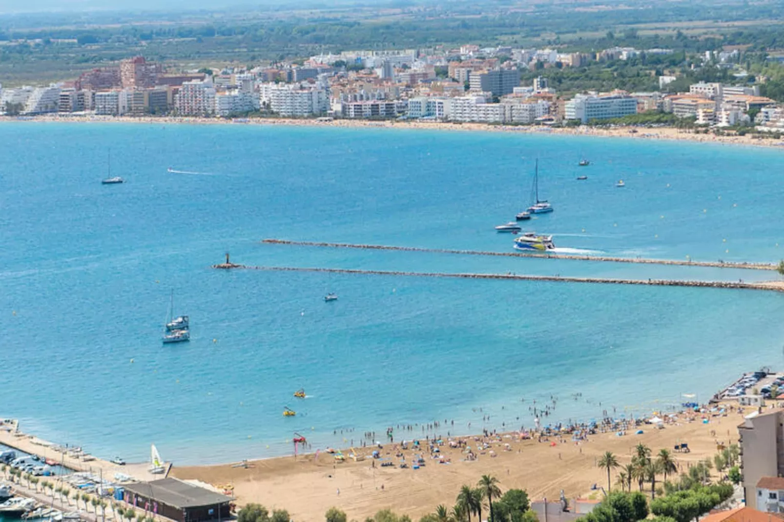 Maison à Roses-Niet-getagd