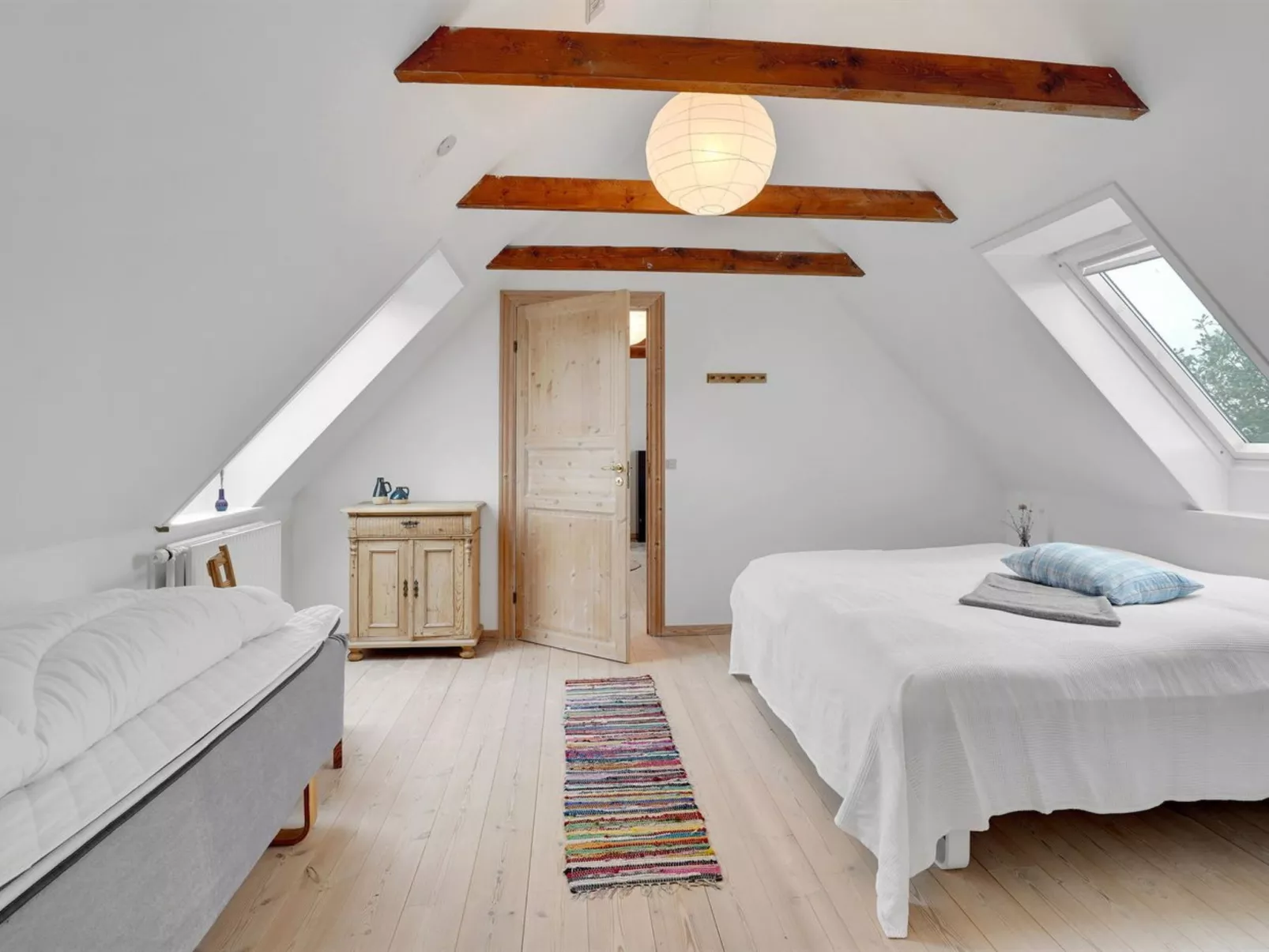 "Thorge" - 75m to the fjord-Binnen