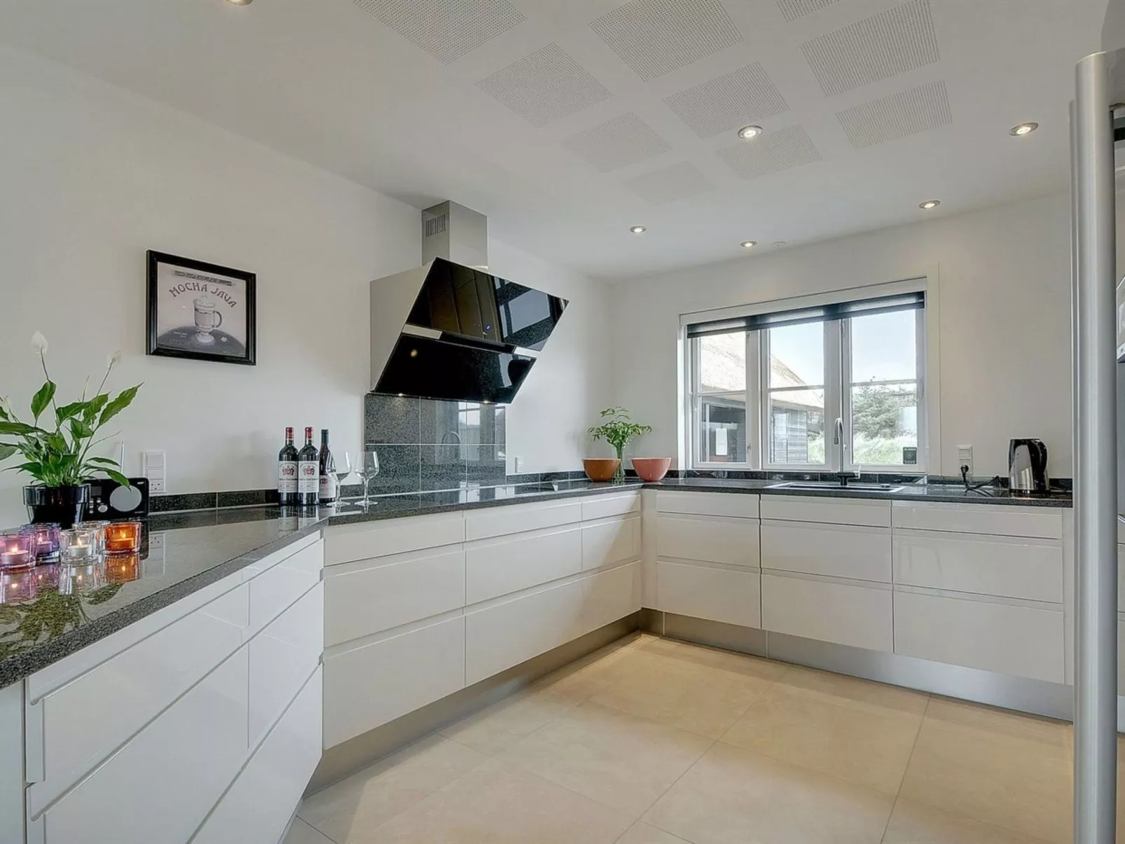 "Dorte" - 200m from the sea-Binnen