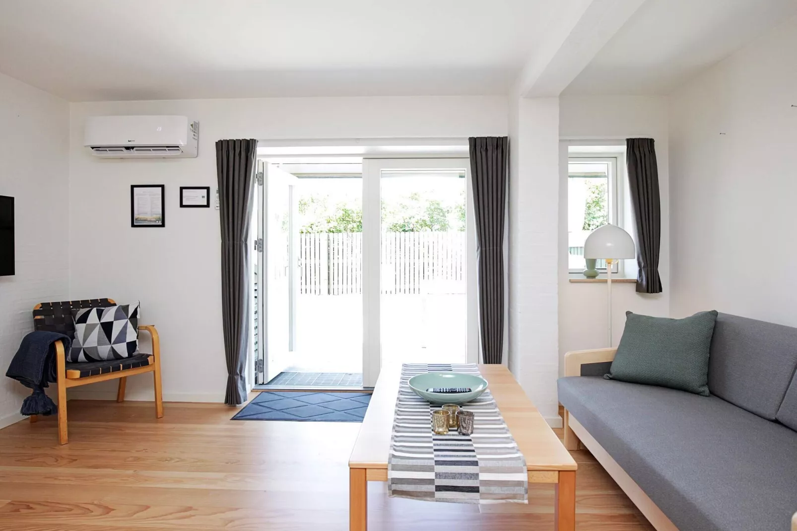 3 rooms app.,2stories,bay view,PLUS-Binnen