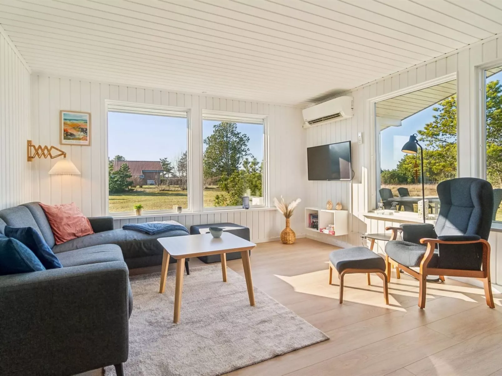 "Mirkka" - 200m from the sea-Binnen