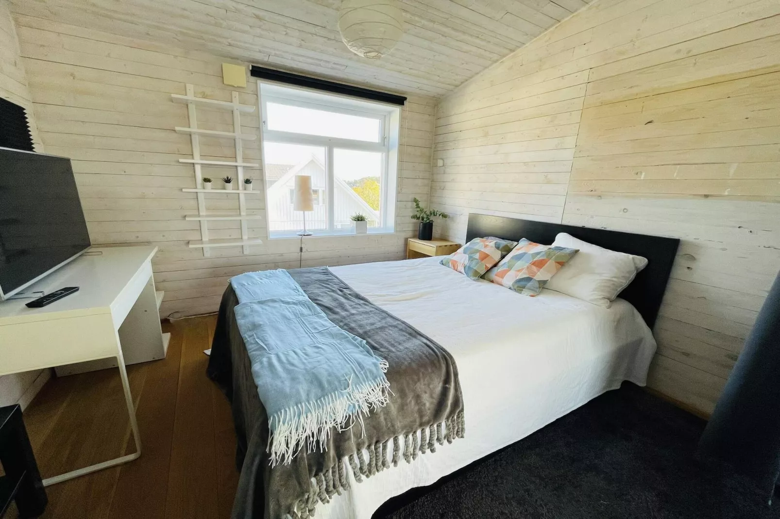 Kustwoning in Sandvik met zwembad-Binnen