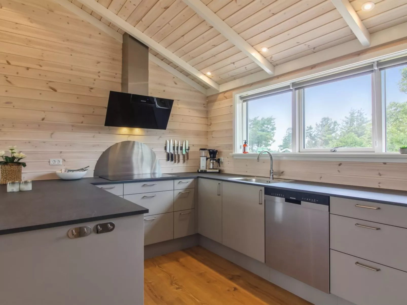 "Heriest" - 1.2km from the sea-Binnen