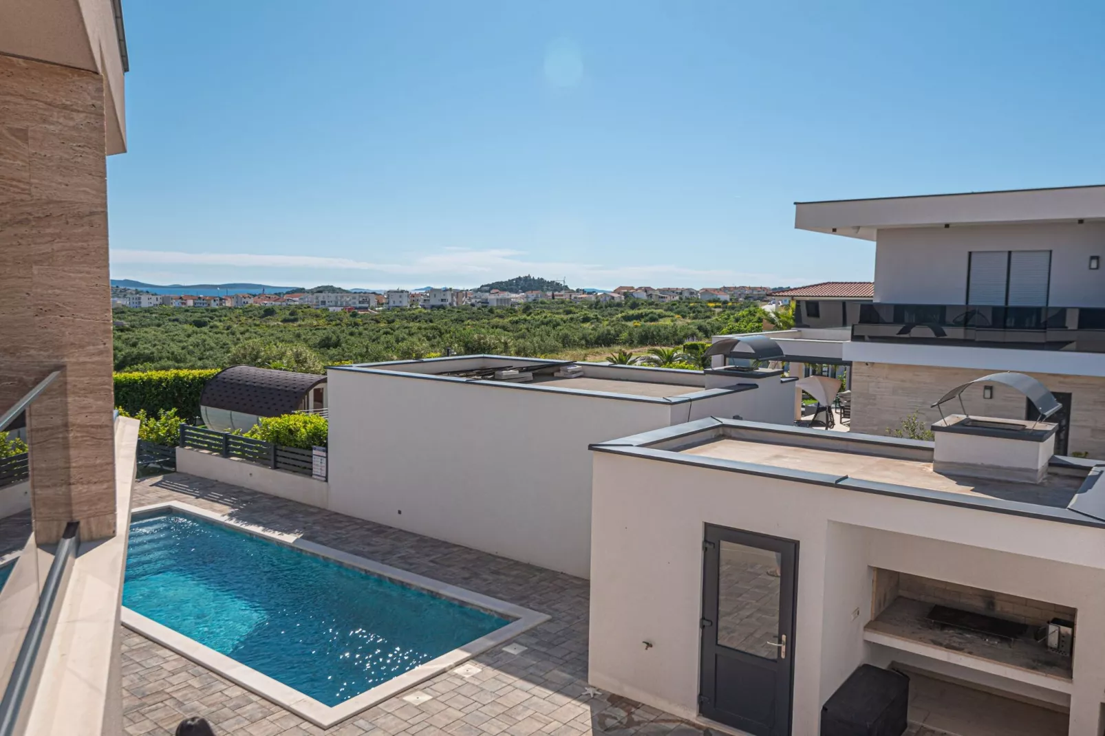 Four-Bedroom Villa With Pool-Uitzicht