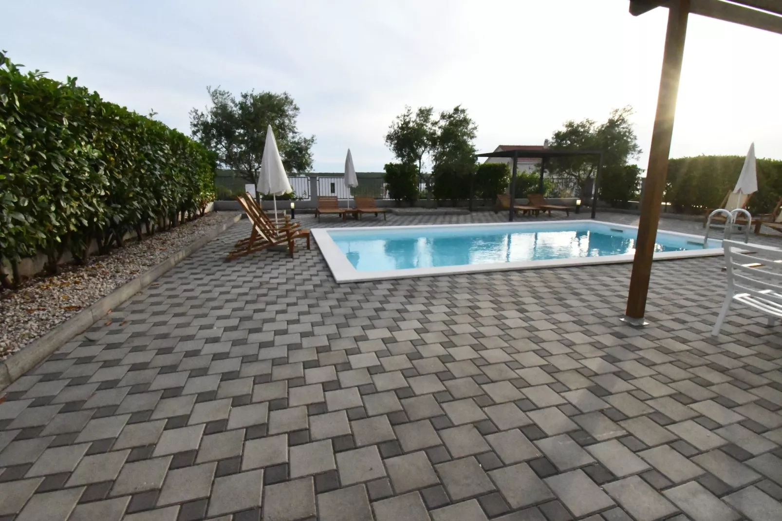 Luxury Escape with Swimming Pool & Modern Design - Four Bedroom Villa with Private Pool ( Villa 1)-Zwembad