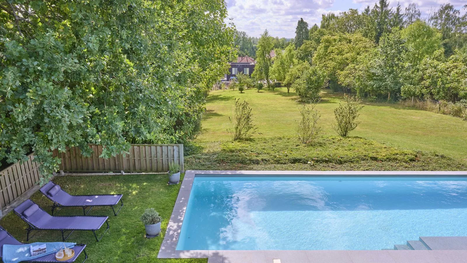 Maison Oscar-Tuinen zomer