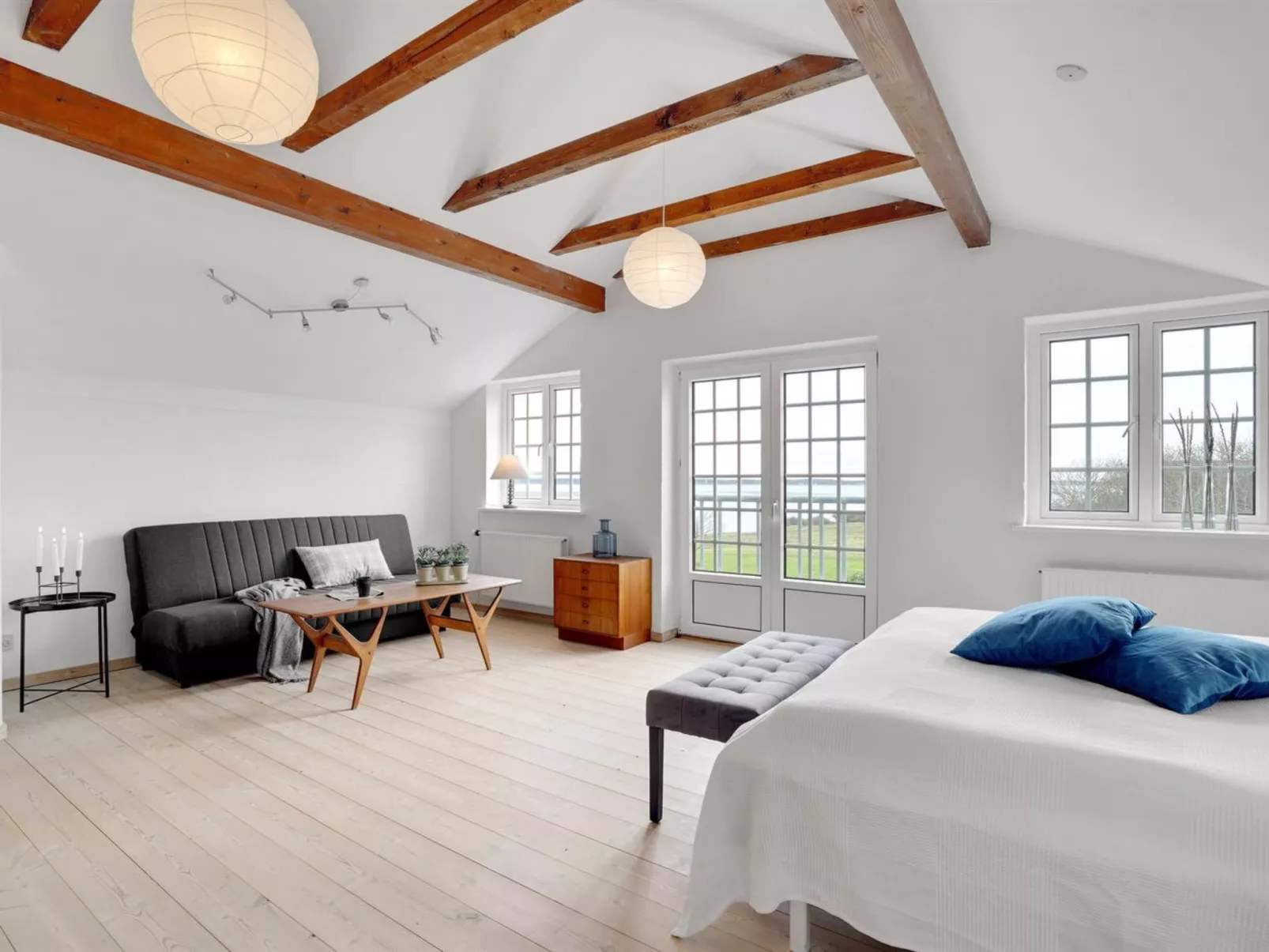 "Thorge" - 75m to the fjord-Binnen