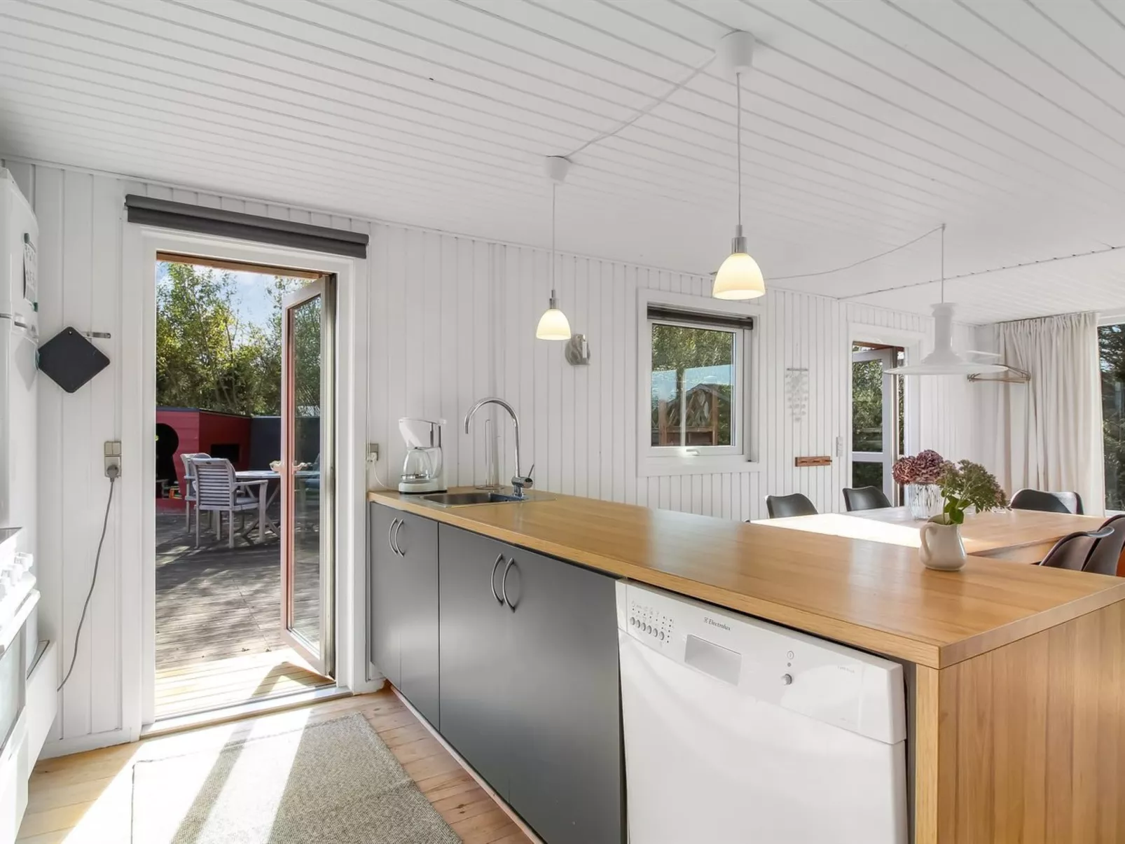 "Reeta" - 450m from the sea-Binnen