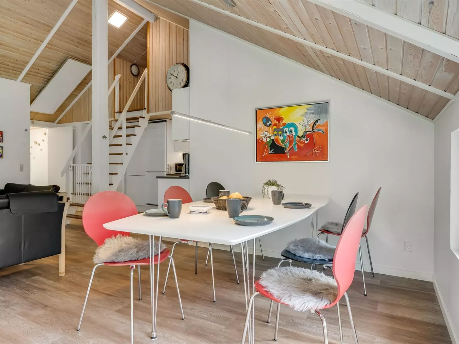 "Eisa" - 300m to the fjord-Binnen