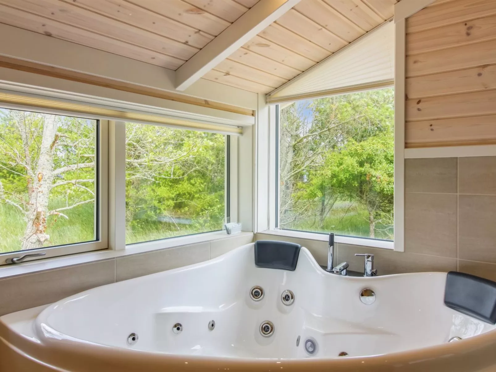 "Heriest" - 1.2km from the sea-Binnen