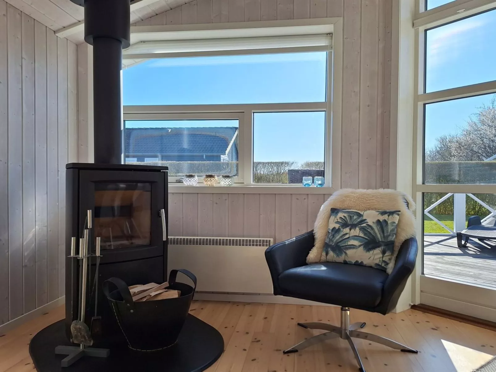 "Gustava" - 700m from the sea-Binnen