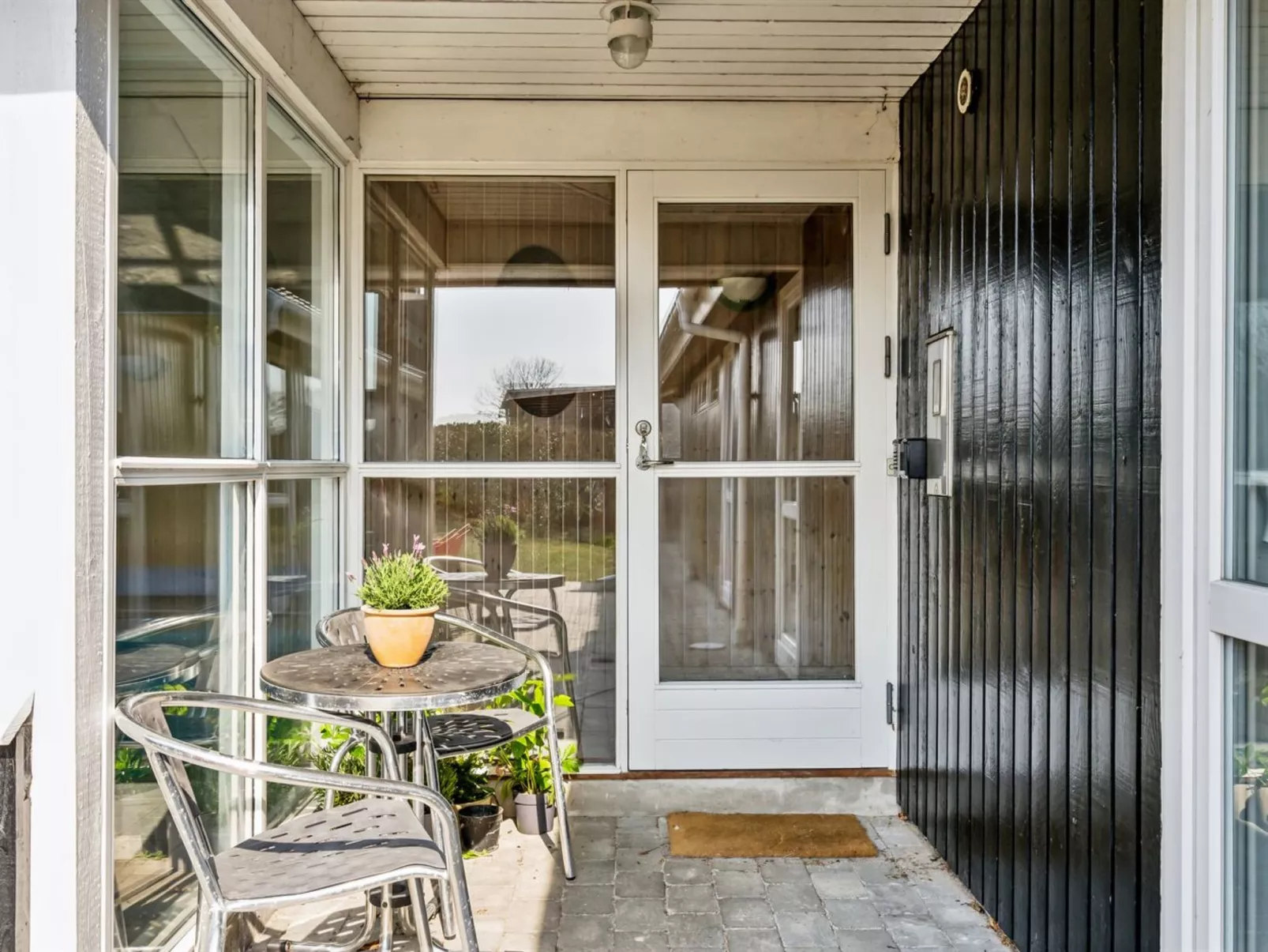 "Wrage" -  from the sea-Buiten