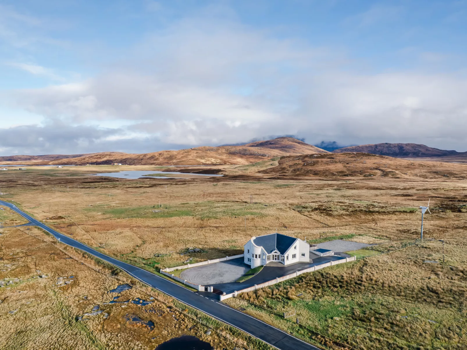 Benderloch House & Frobost Lodge-Buiten