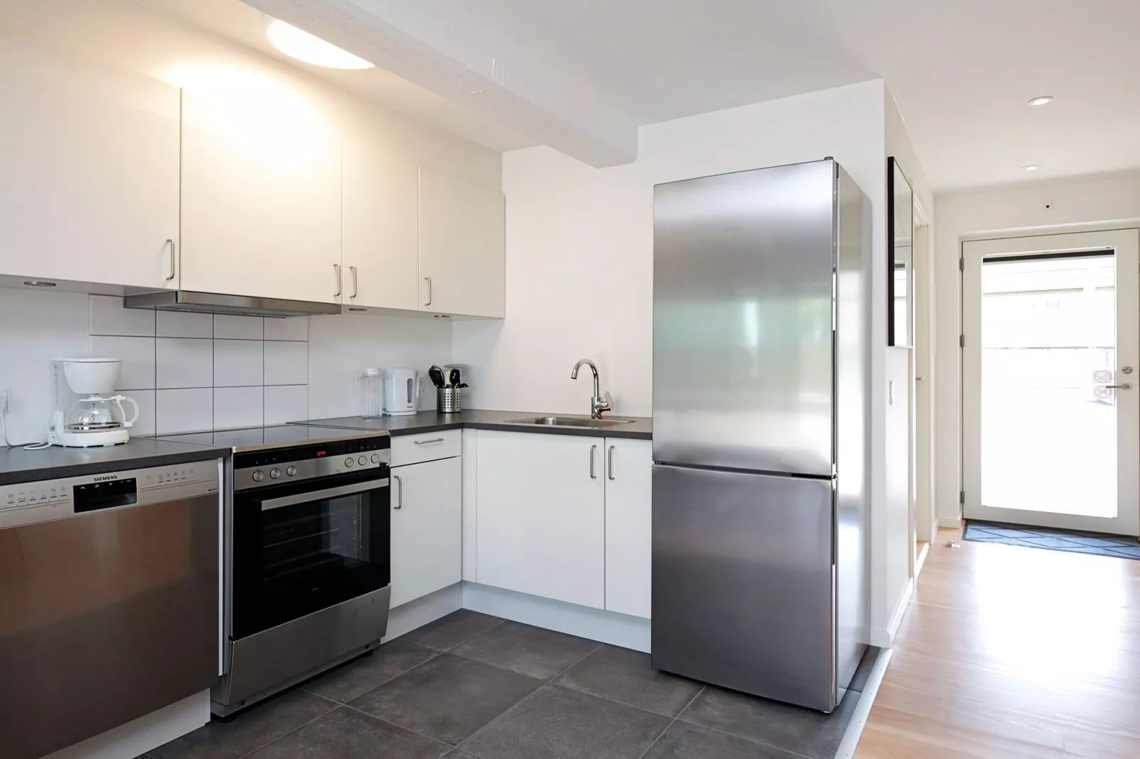 3 rooms app.,2stories,bay view,PLUS-Binnen