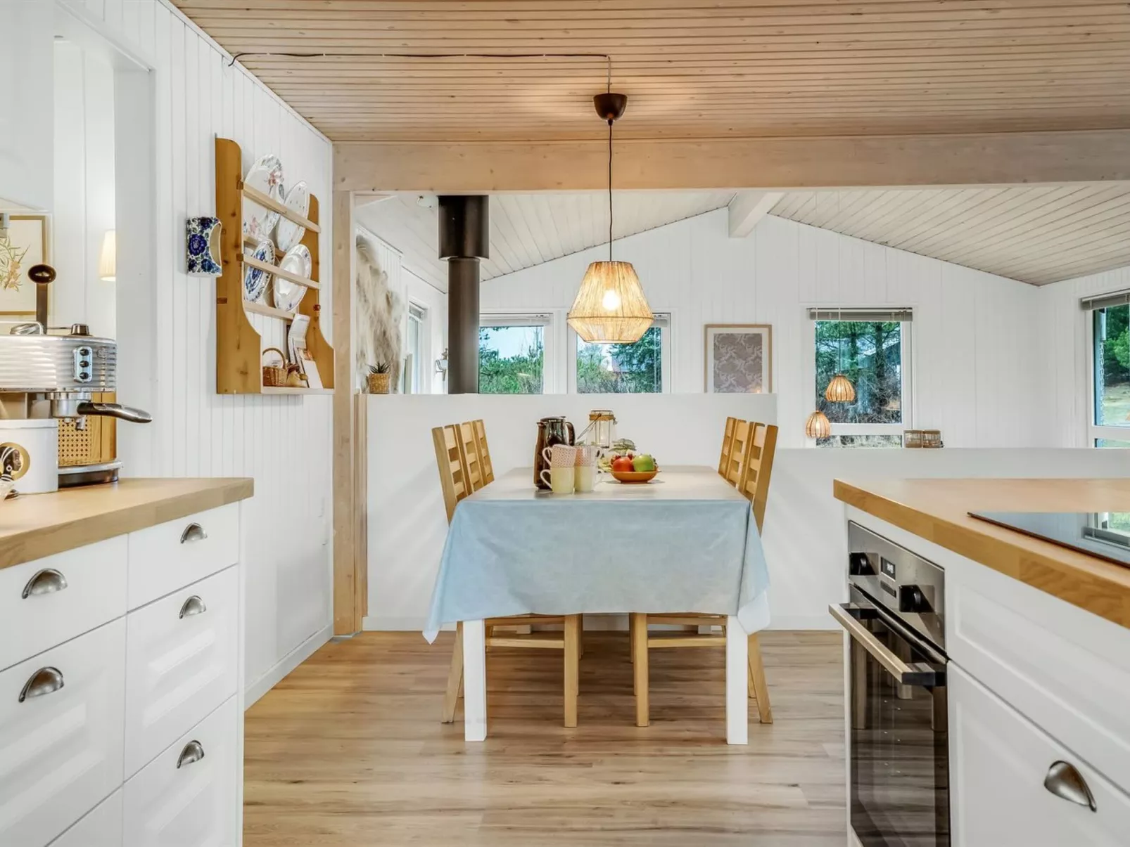 "Hansa" - 3km from the sea-Binnen