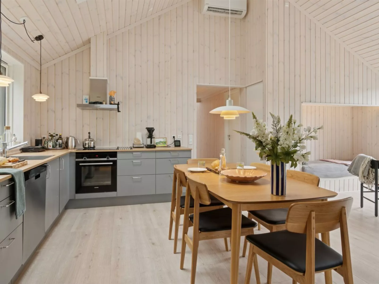 "Aggi" - 850m from the sea-Binnen