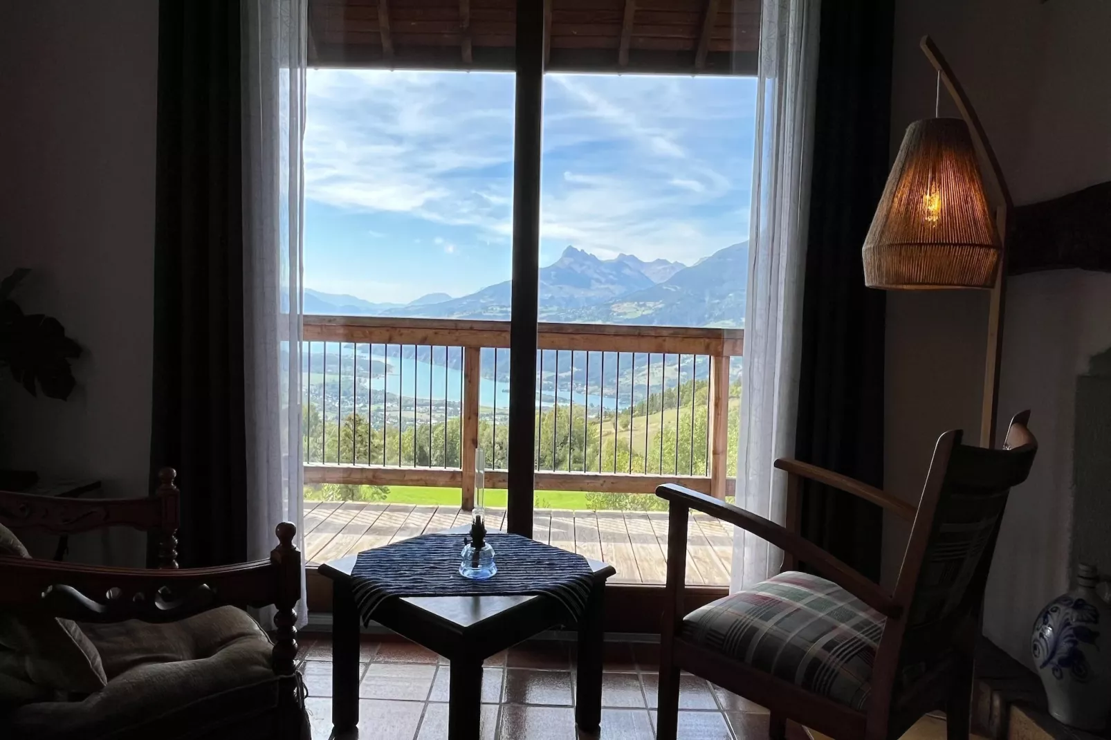 Villa Les Chemins Croisés-Uitzicht zomer