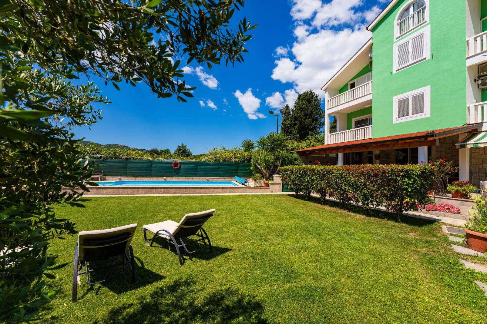 Villa Green Paradise-Tuinen zomer