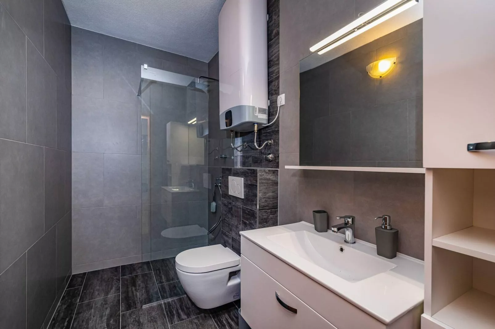 Momo´s Paradise-Badkamer