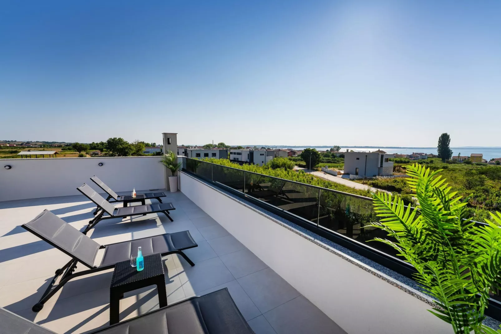 Beach apartment LaMag-Terrasbalkon