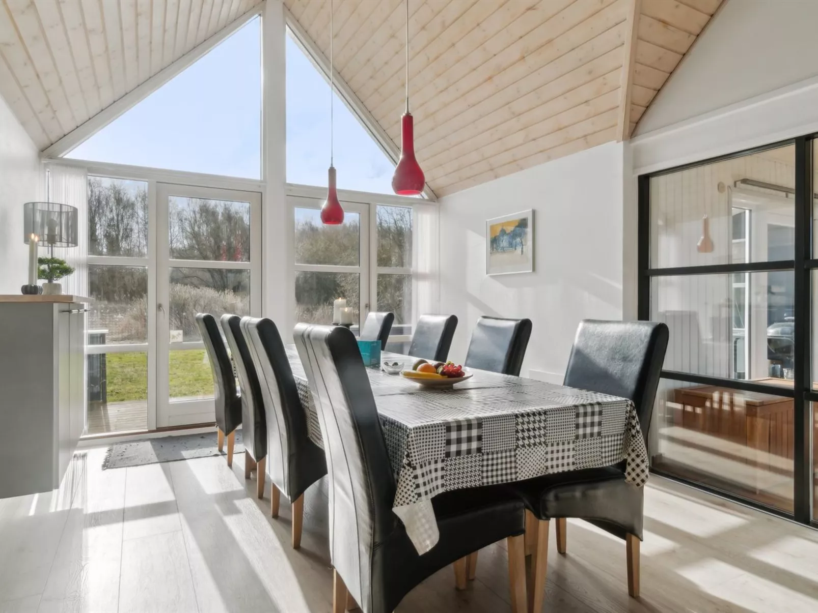 "Soeren" - 300m from the sea-Binnen