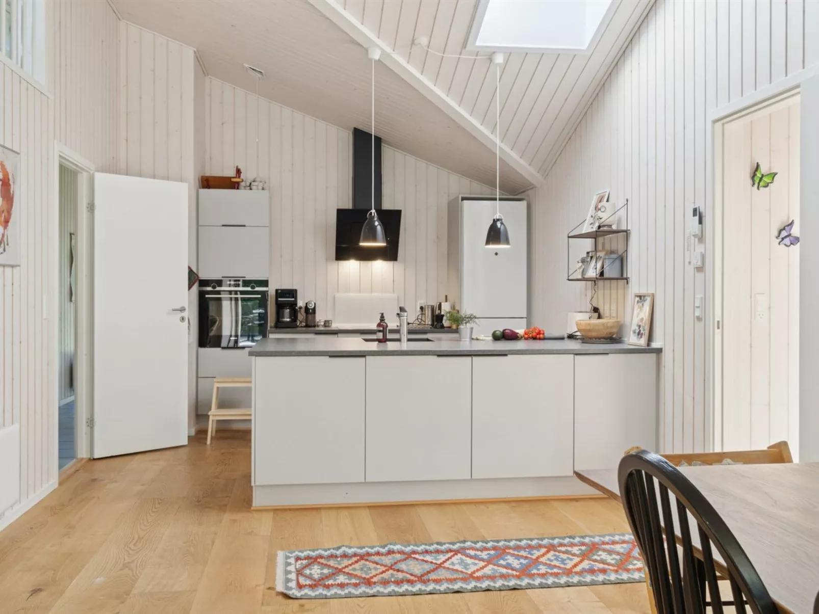 "Ovine" - 1.2km to the fjord-Binnen