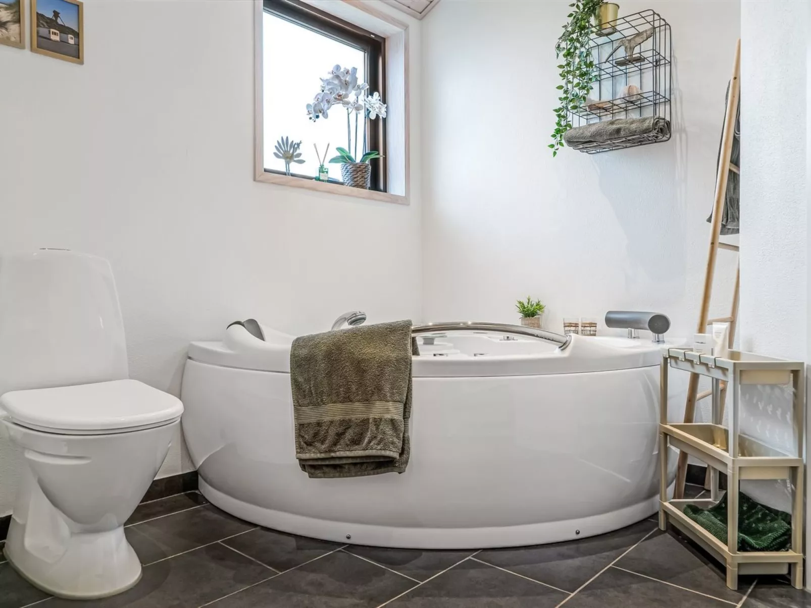 "Javorka" - 1.4km from the sea-Binnen