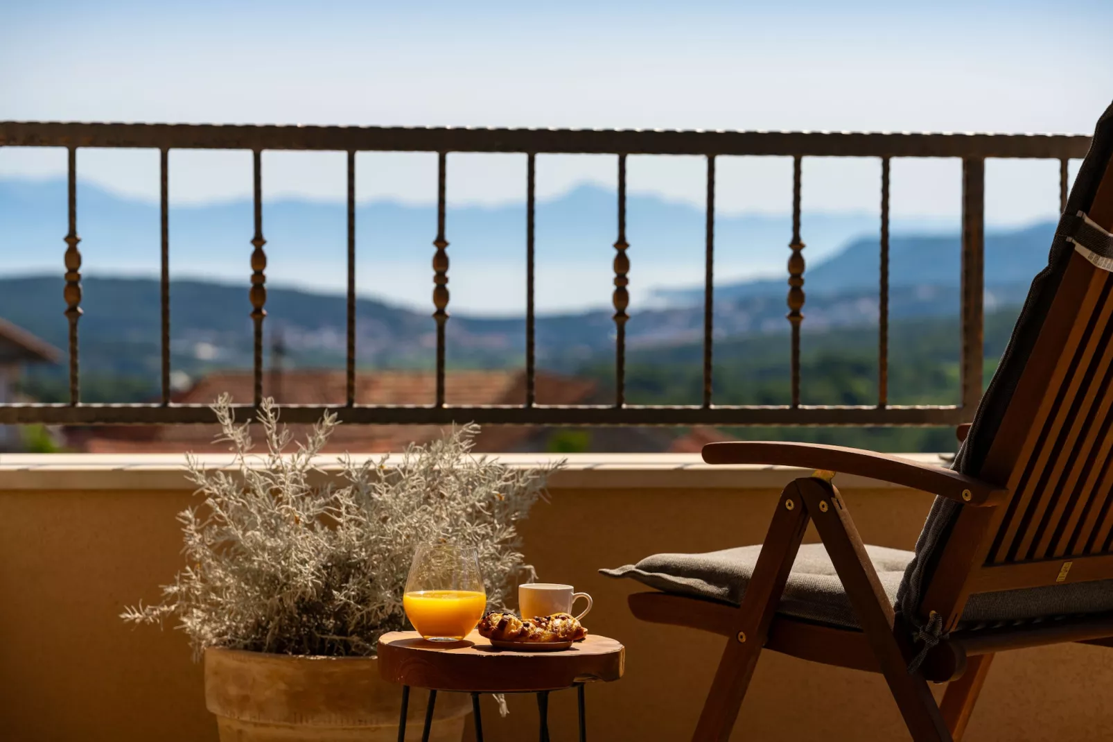 Sea view Villa Amaria-Uitzicht zomer