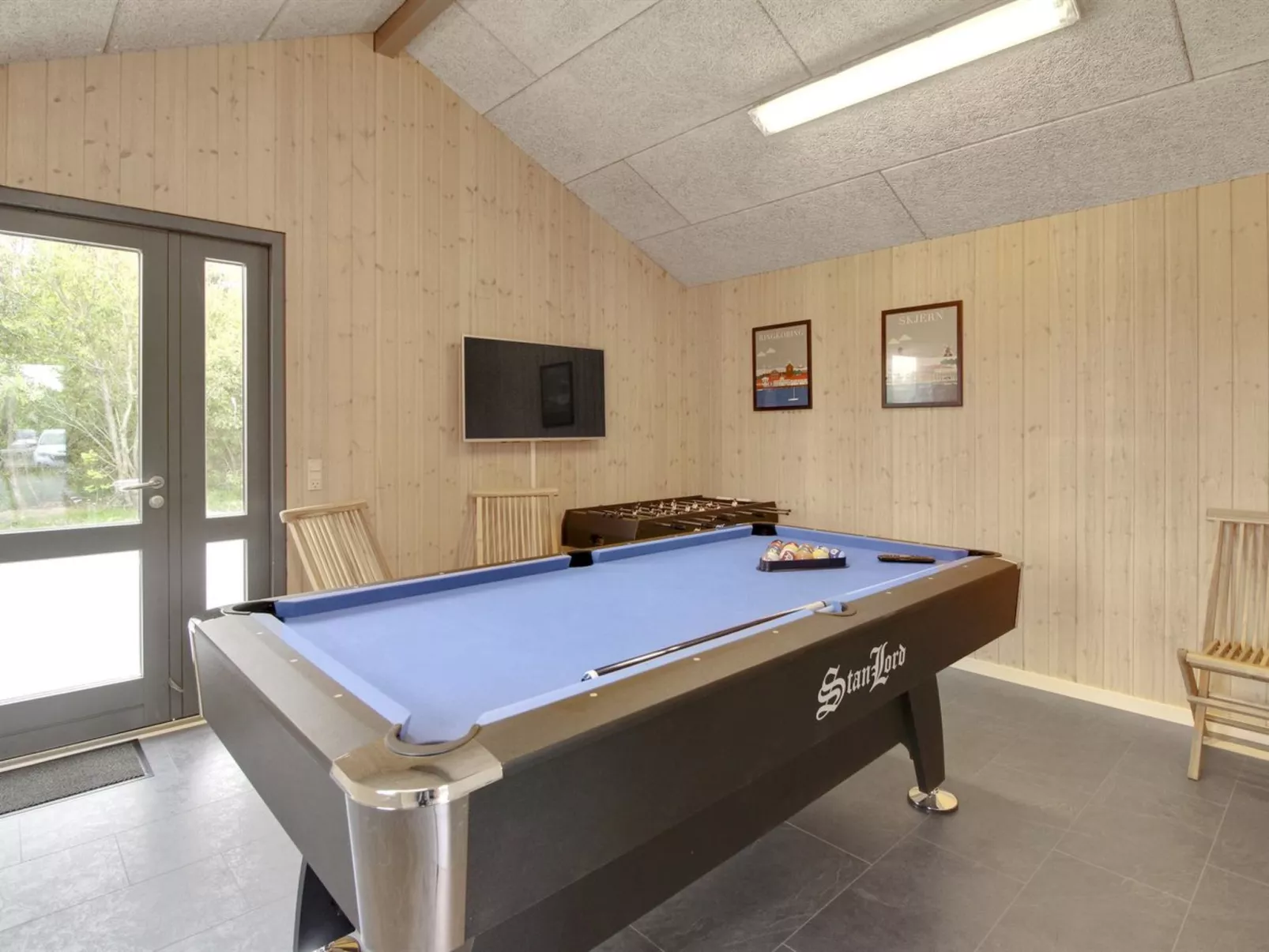 "Benita" - 400m to the fjord-Binnen