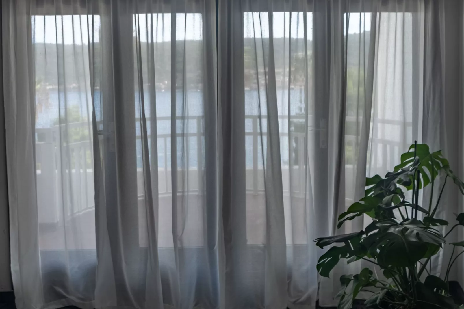 Hotel Issa - Double Room Sea View 7 - Binnen