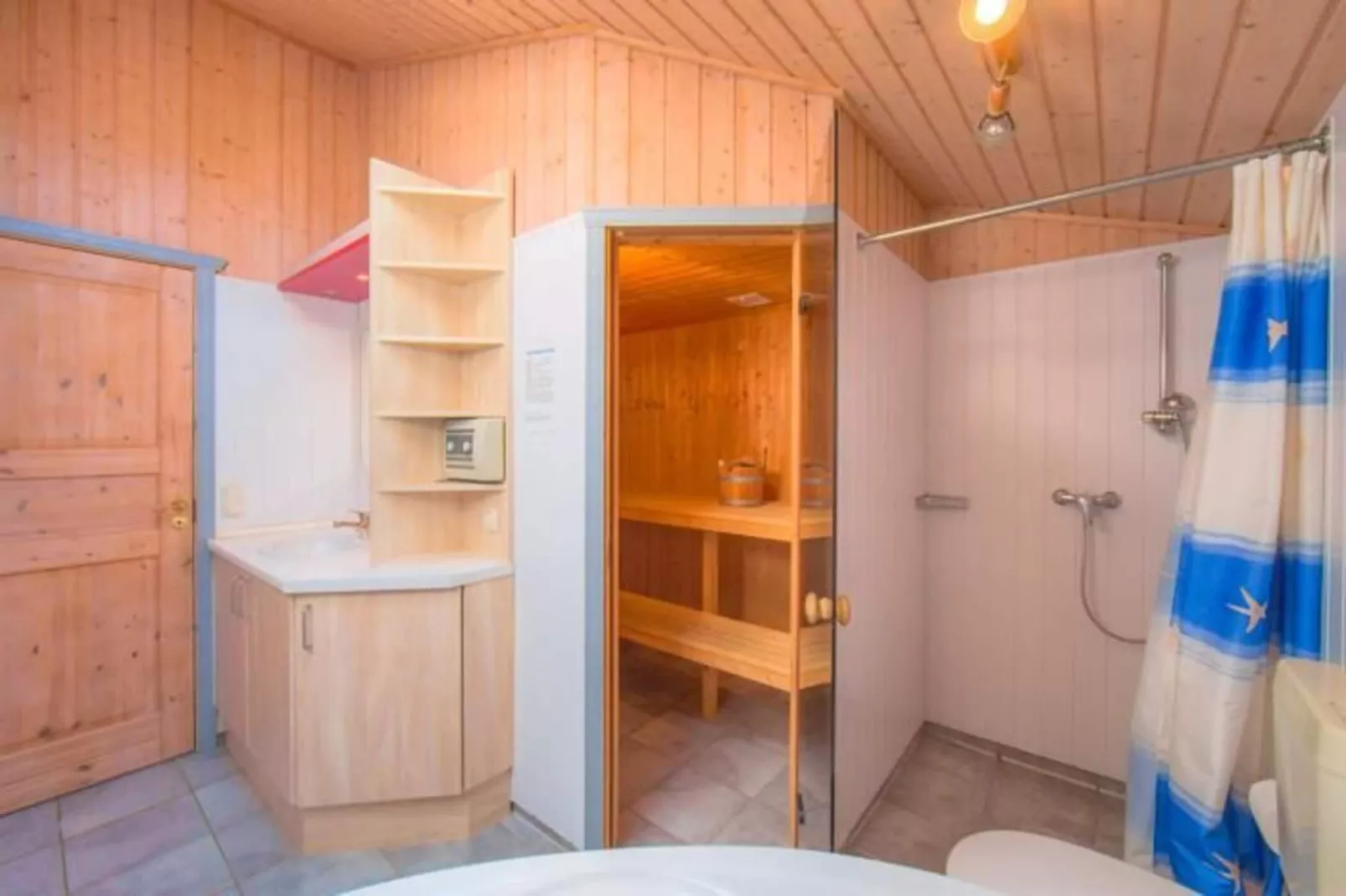 Ferienhaus Seeschwalbe-50-Wellness