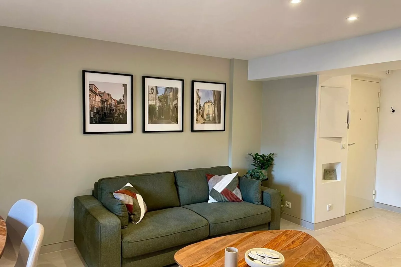 Appartement rénové – centre ville Antibes