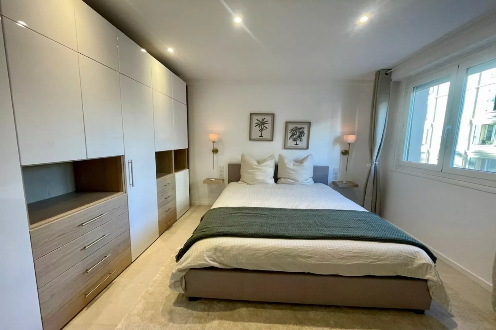 Appartement rénové – centre ville Antibes