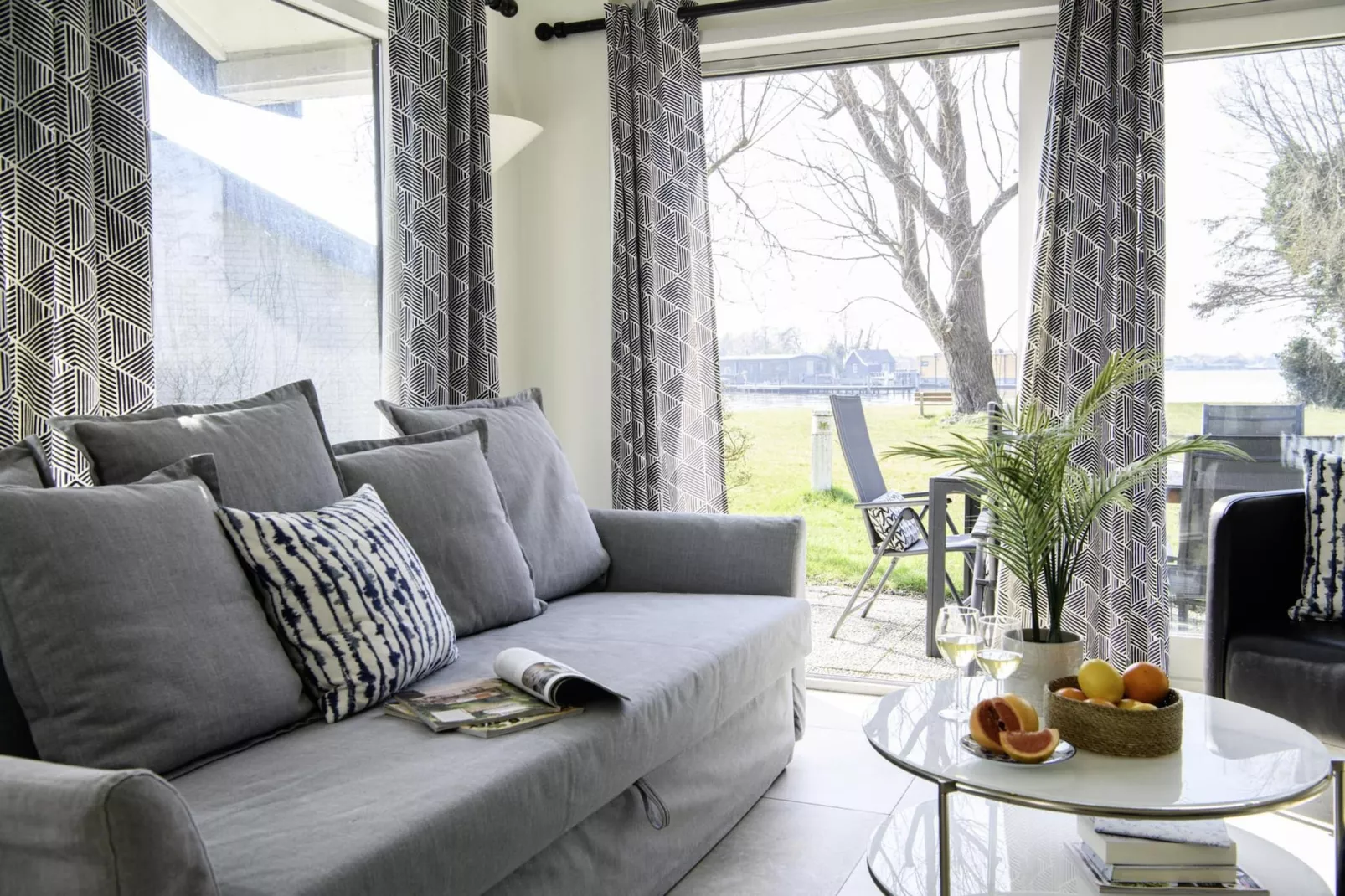 Bungalowpark Rien van den Broeke Village 2-Woonkamer