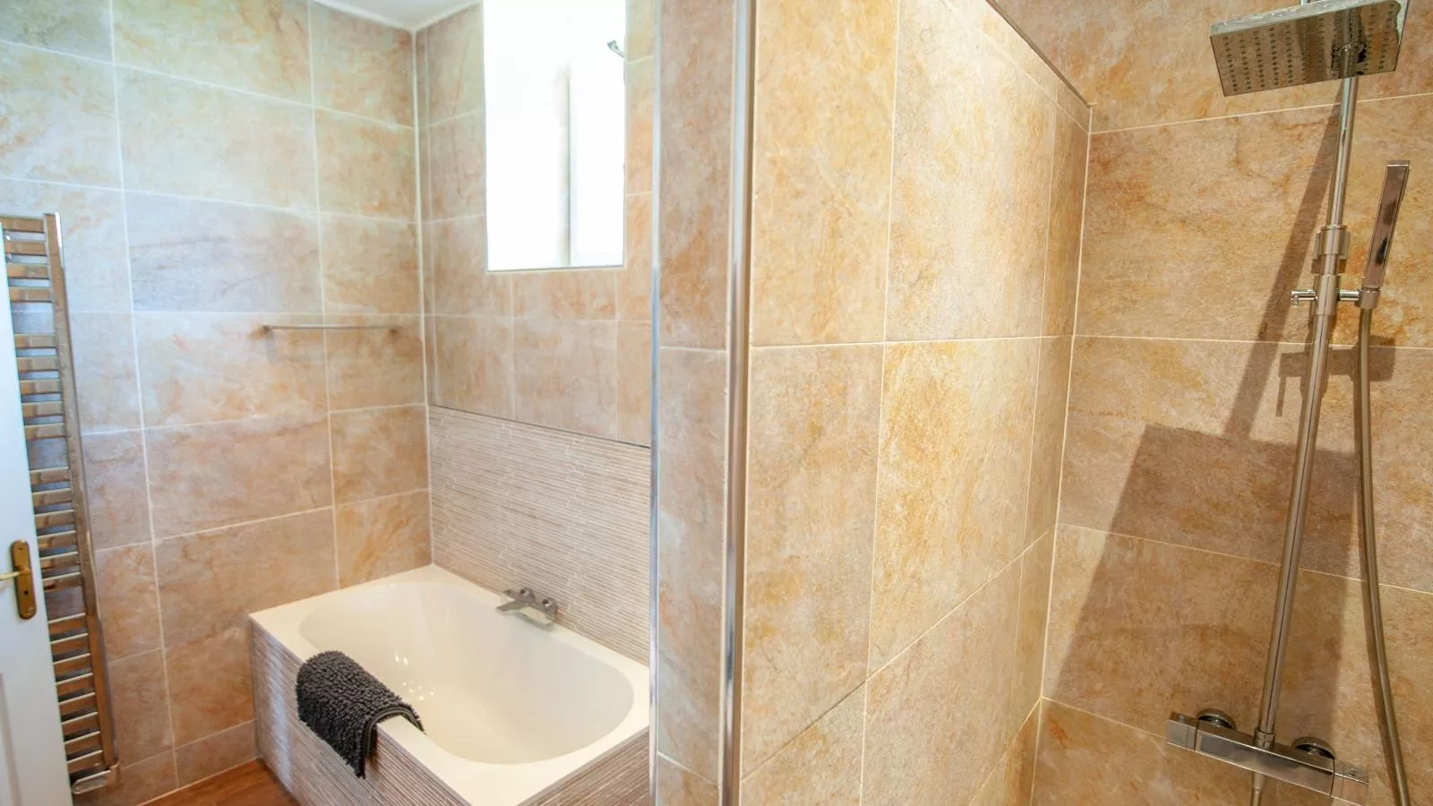 Manoir de Montréal - West Wing-Badkamer