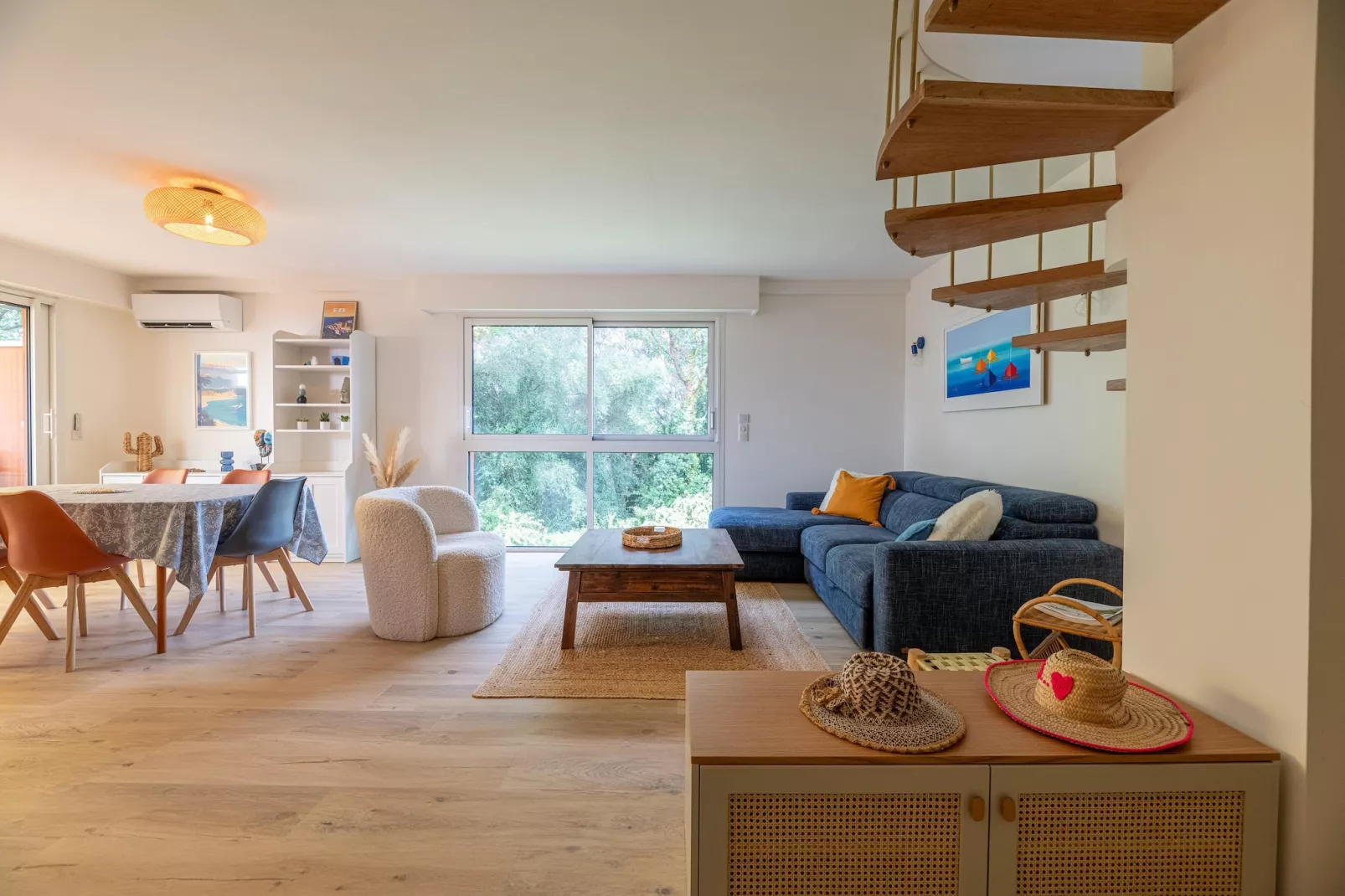 Duplex haut standing vue mer et forêt-Woonkamer