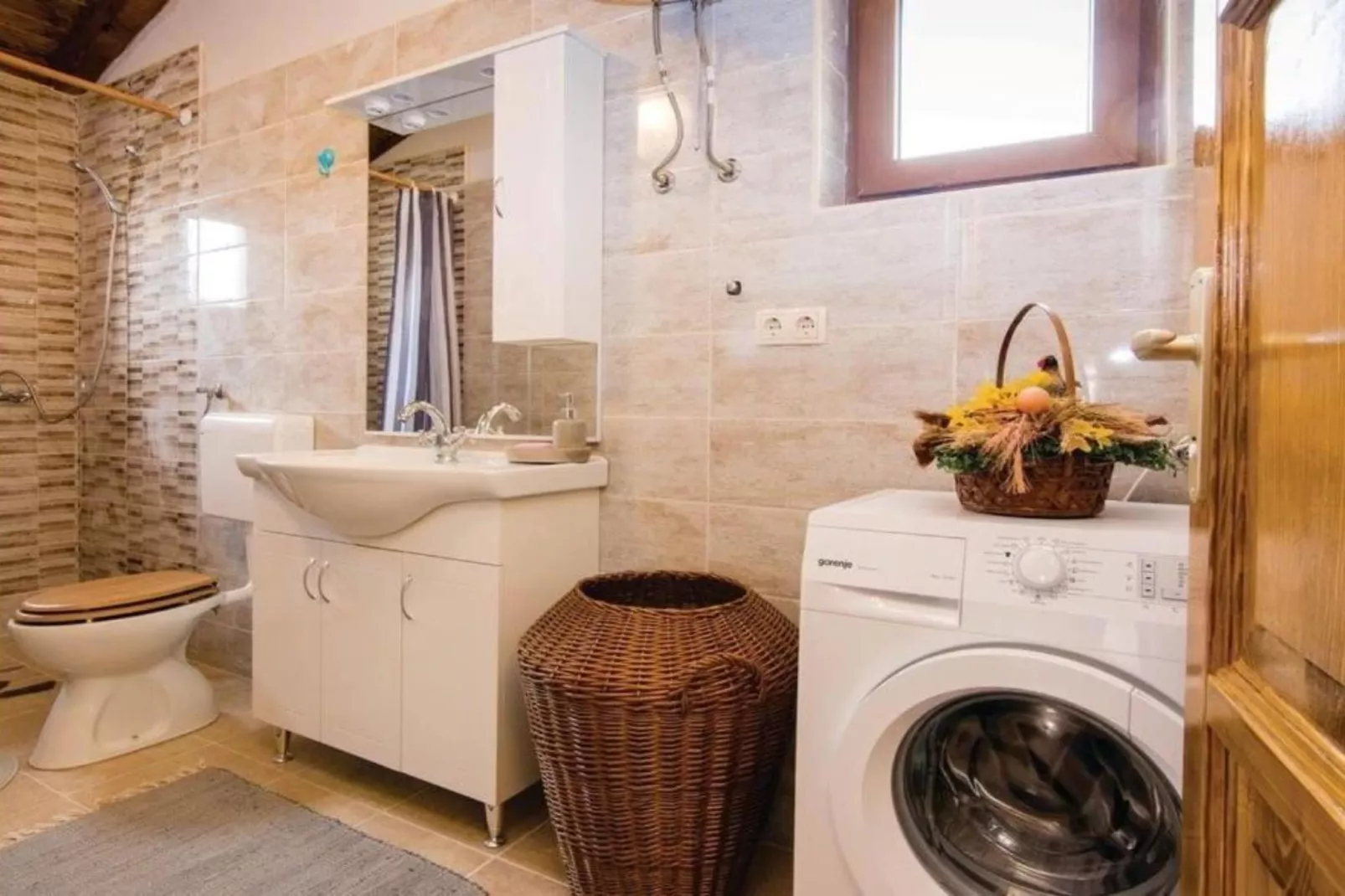 Holiday House Šimun - Three bedroom Holiday house with pool-Badkamer