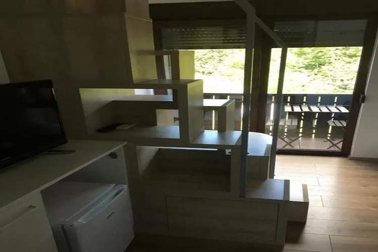 Guesthouse Family Bosnic - Double Room with Balcony - 4-Binnen